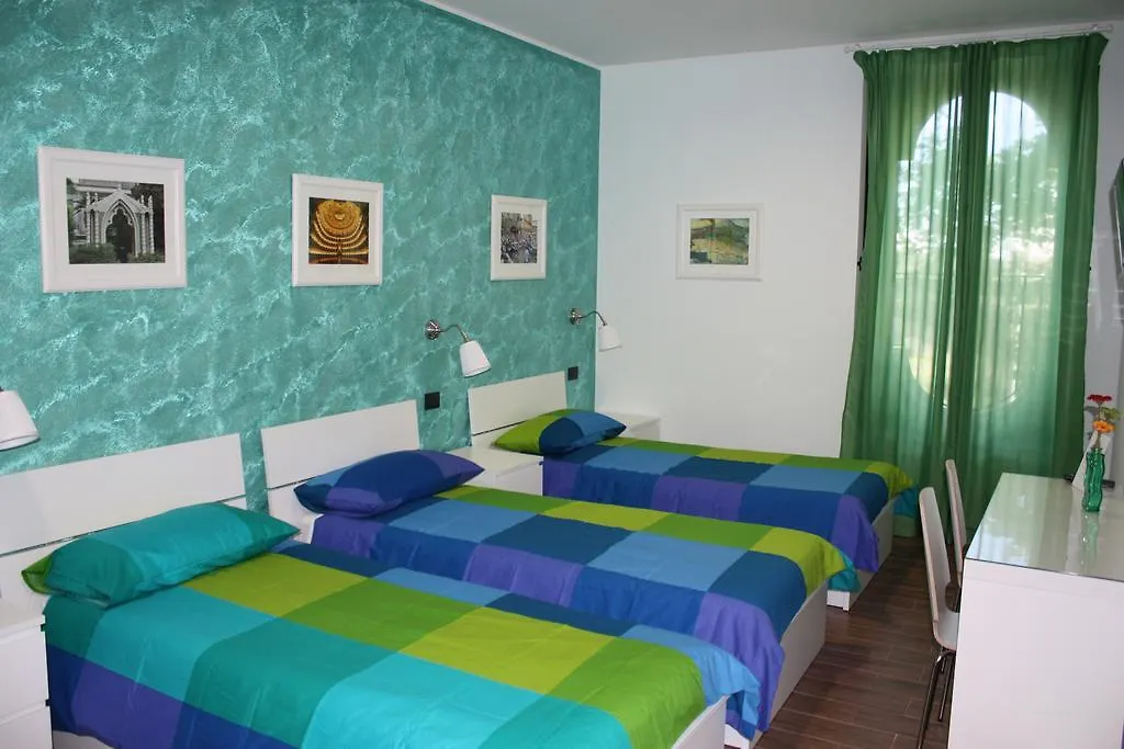 *** Bed & Breakfast Duomo Bed&Breakfast Aeroporto di Catania Fontana Rossa Italia