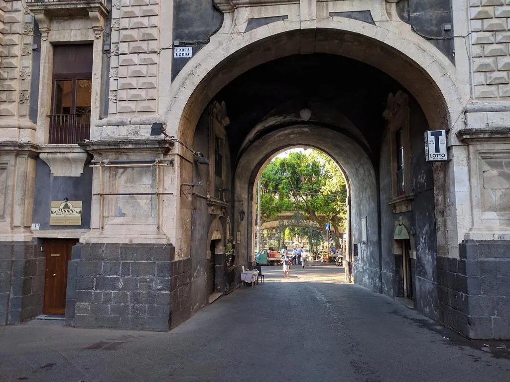 Duomo Bed&Breakfast Aeroporto di Catania Fontana Rossa Bed & Breakfast